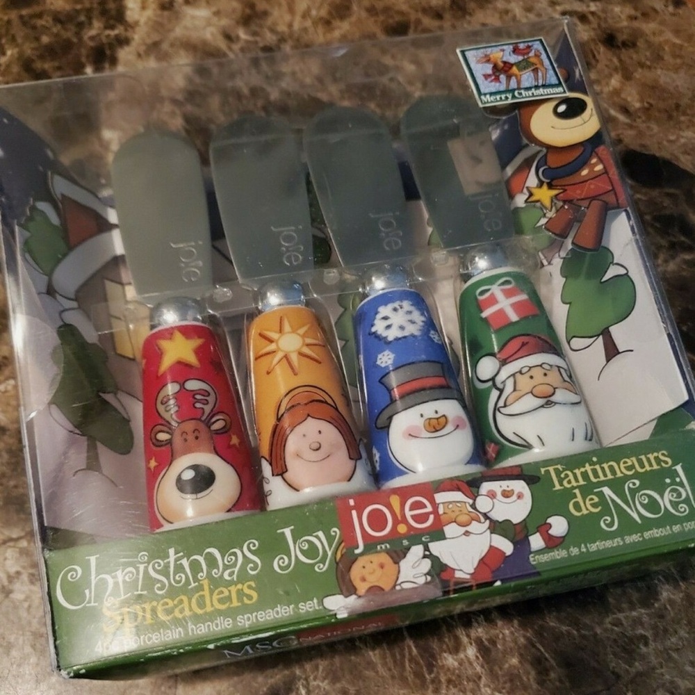 Christmas Joy Set of 4 Porcelain Handle Holiday Spreaders Knives by Jo!e 2005